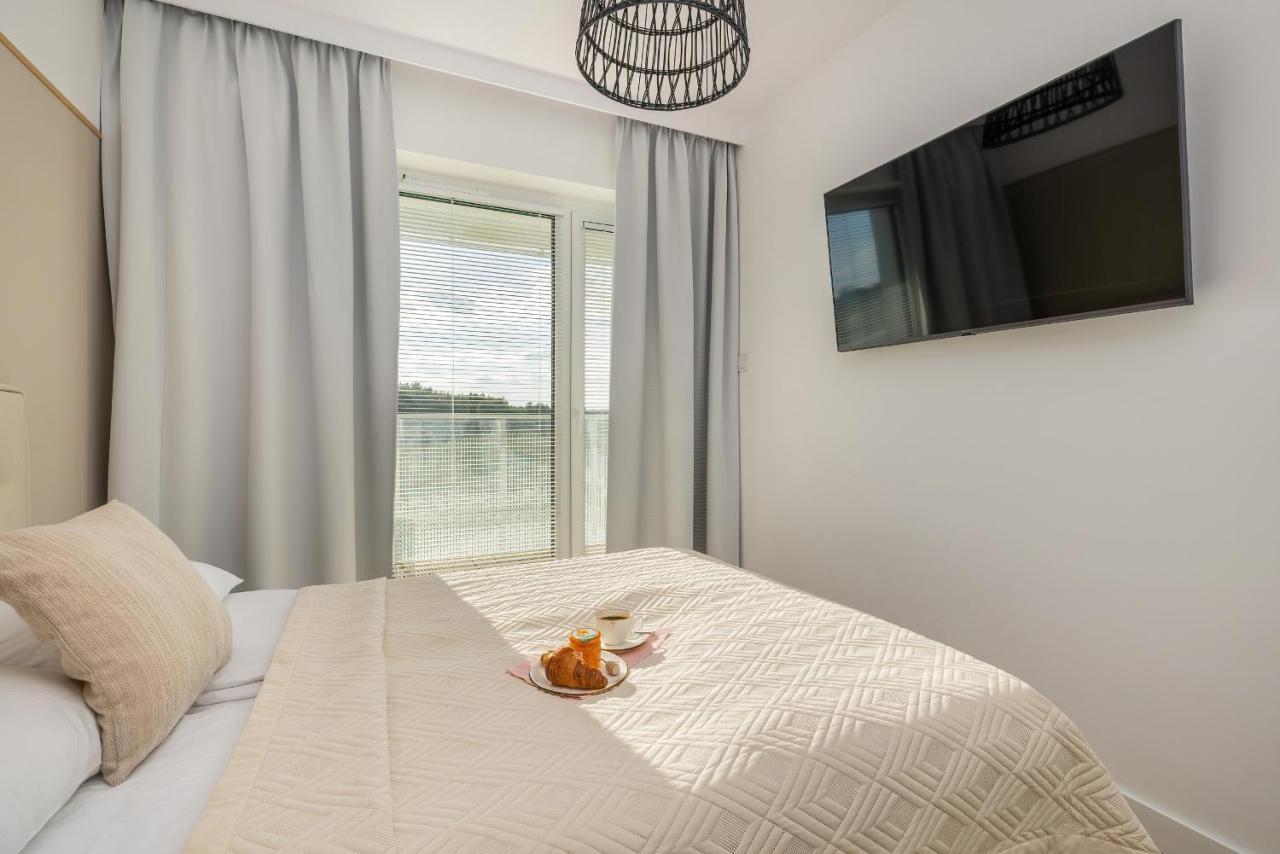 Family Apartment With Gym And Swimming Pool By Renters Prestige โควอบเซก ภายนอก รูปภาพ