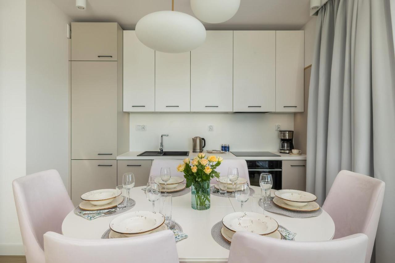 Family Apartment With Gym And Swimming Pool By Renters Prestige โควอบเซก ภายนอก รูปภาพ