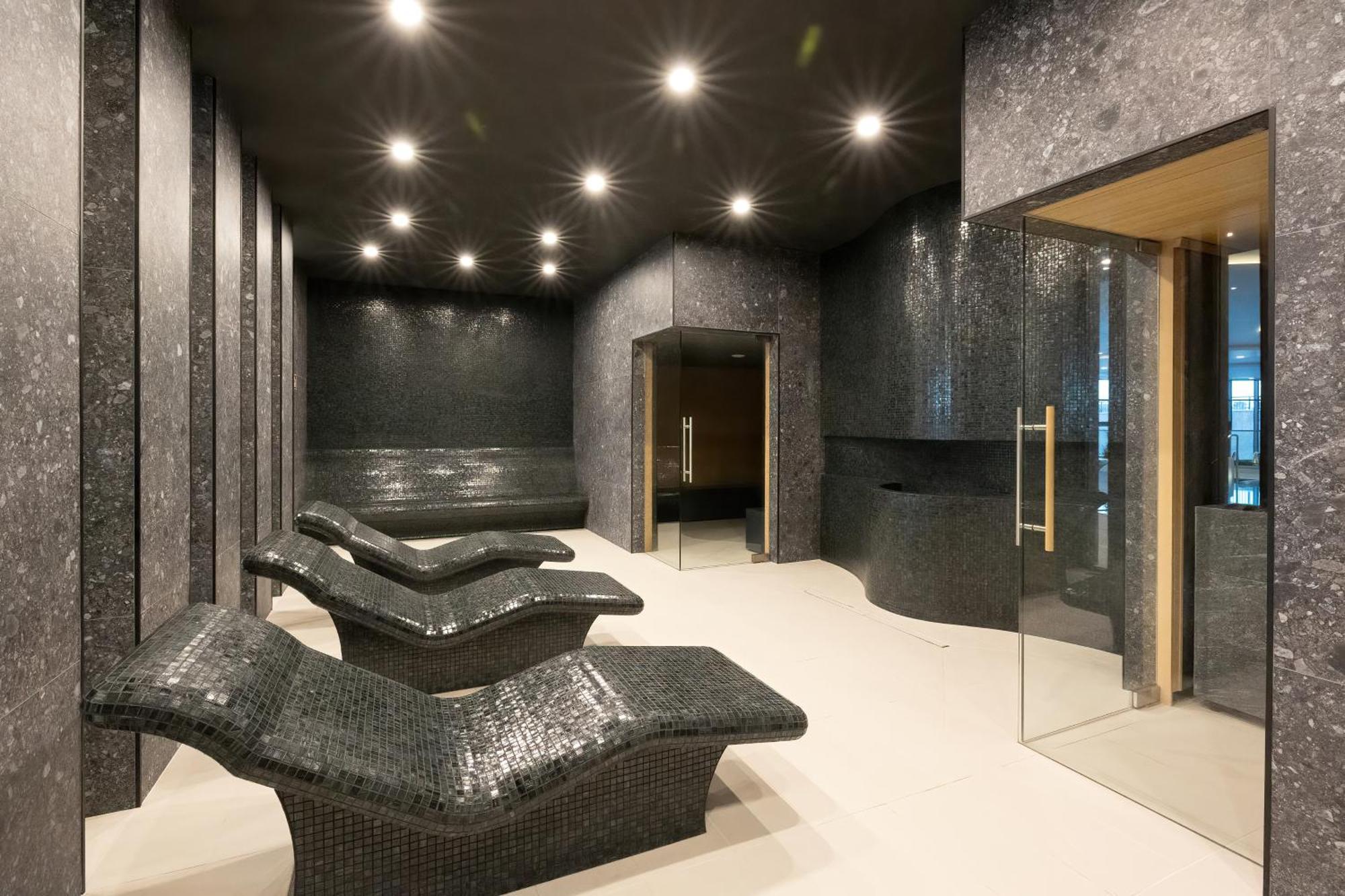 Family Apartment With Gym And Swimming Pool By Renters Prestige โควอบเซก ภายนอก รูปภาพ